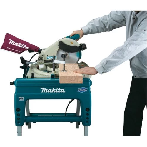 Scie sur table à coupe d'onglet réversible 1650W Makita LF1000 + accesoires – Image 6