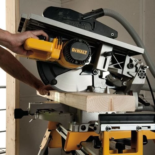Scie à onglets et à table supérieur 1600W Dewalt D27113-QS – Image 3